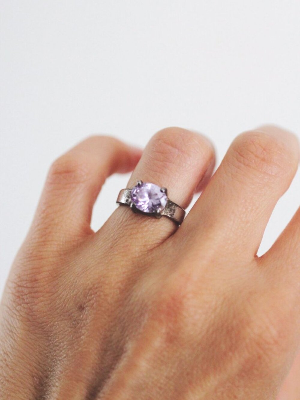 Vintage Sterling Silver Amethyst Ring Oval Purple Gemstone 4 Rustic Minimalist
